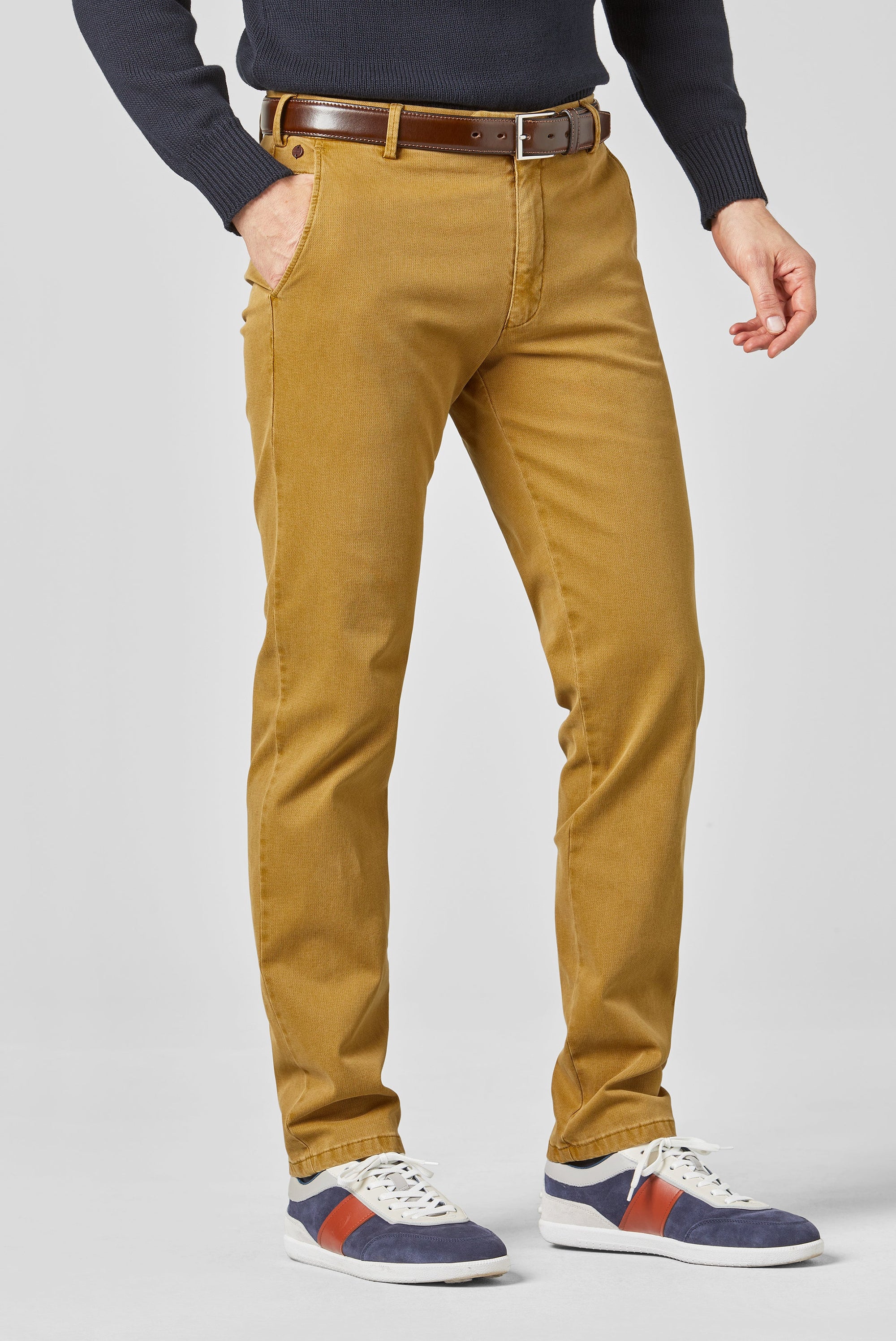 Bonn 2-5567 MODERN COTELE