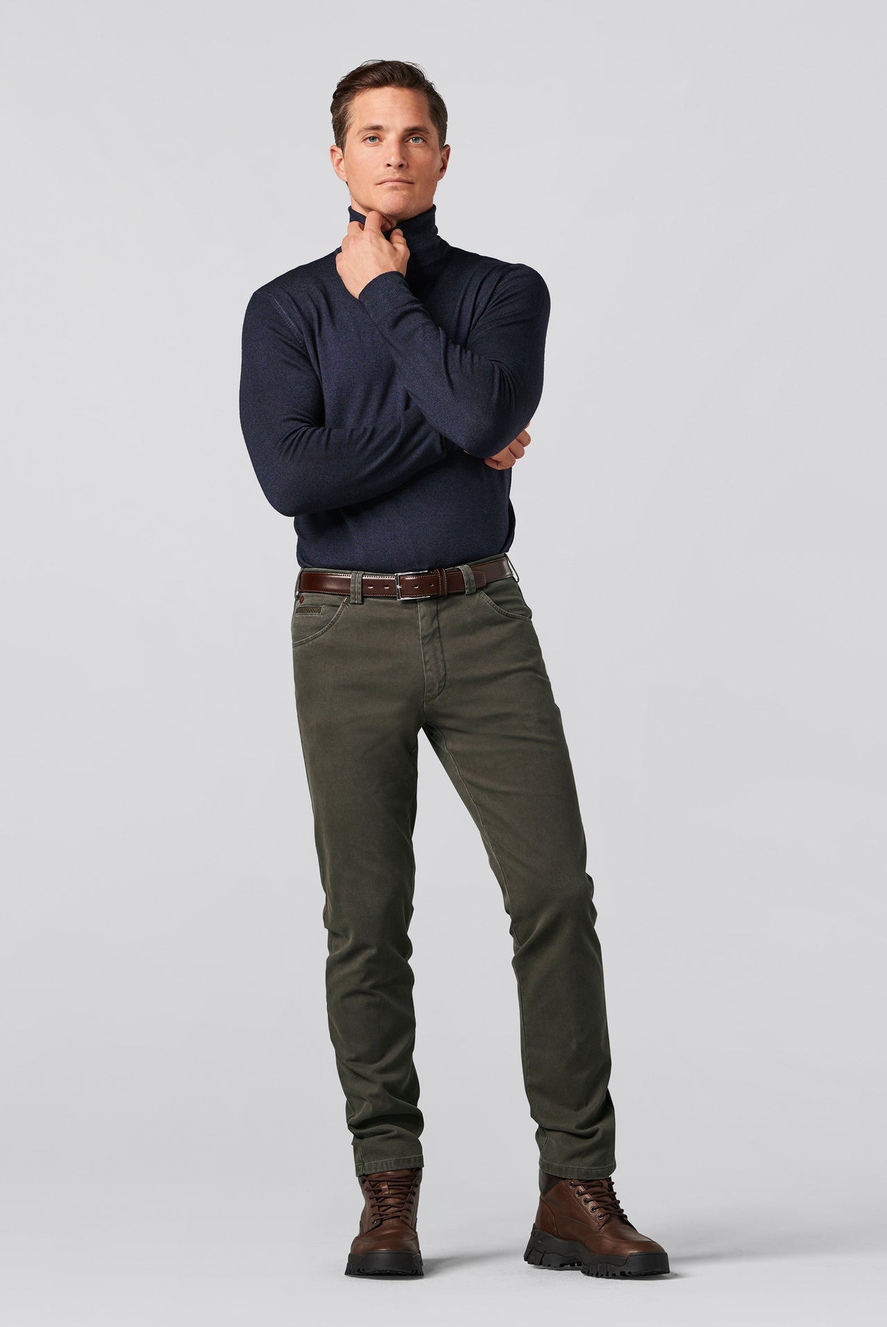 Dublin 2-5582 MICRO STRUCTURE ∙ SWING POCKET