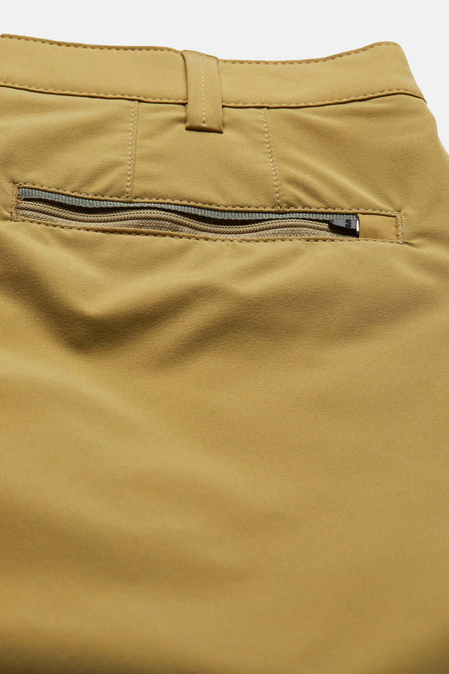 B-Arran 1-8070 ACTIVE • SHORT