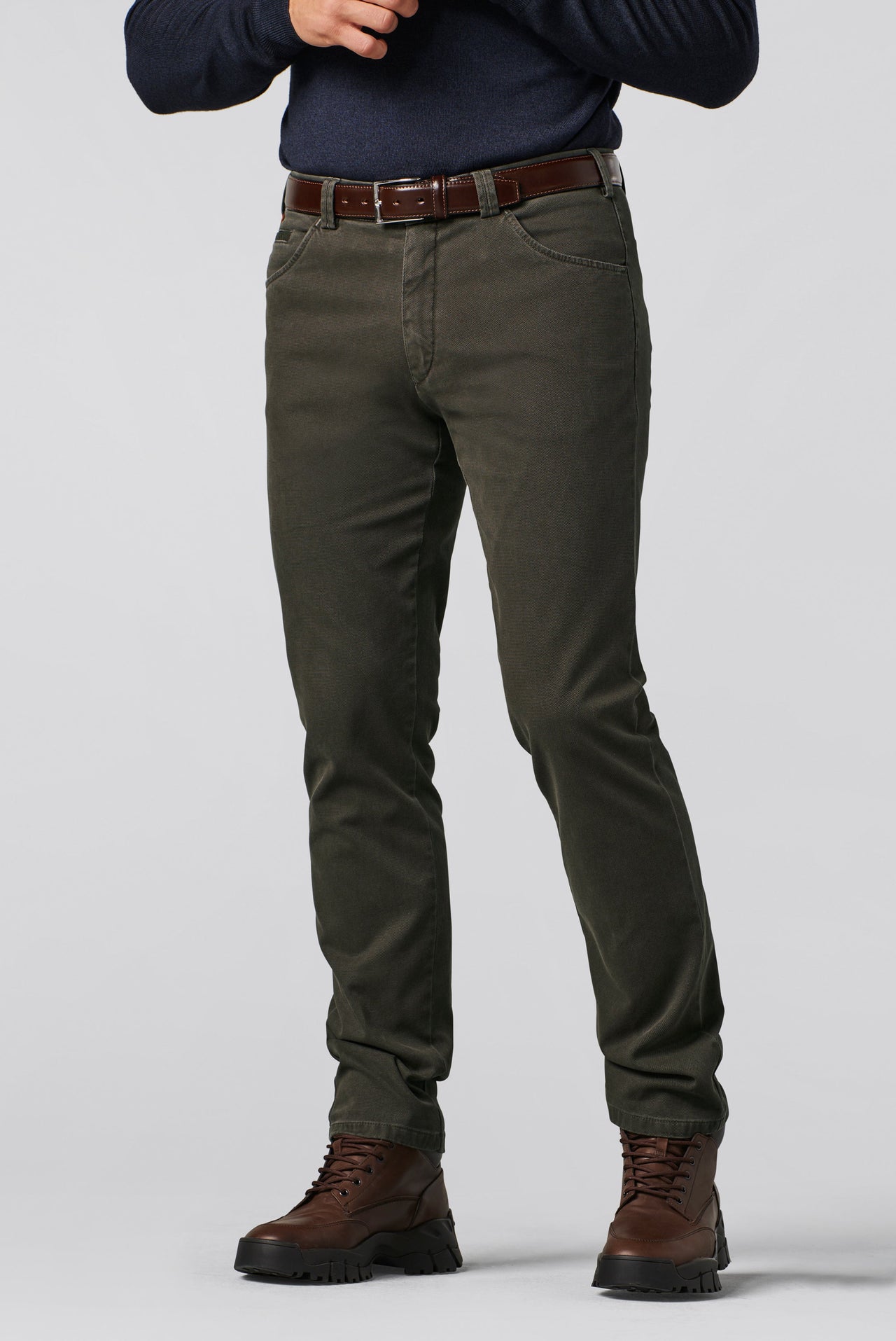 Dublin 2-5582 MICRO STRUCTURE ∙ SWING POCKET